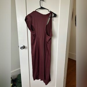 Burgundy one sleeve dress